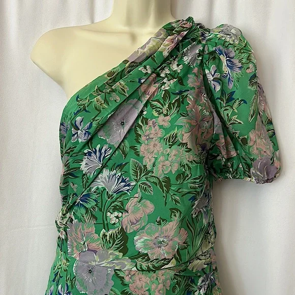 ASTR The Label One Shoulder Satorini Green Floral Fit & Flare Dress **Size M** - Picture 5 of 6